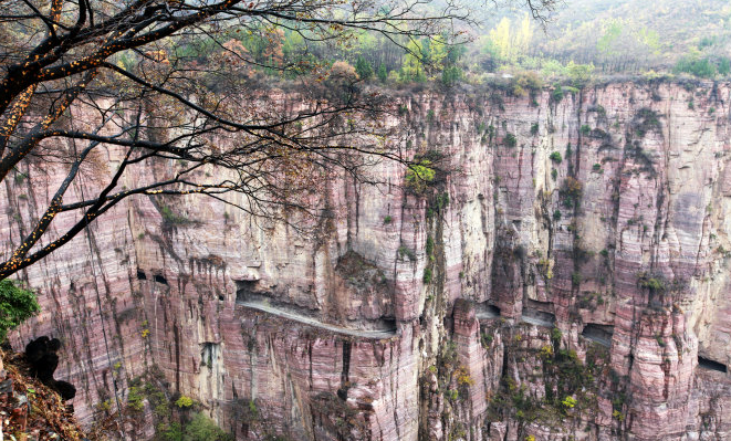 郭亮村在哪里，河南郭亮村风景区在哪里（河南省新乡市辉县沙窑乡郭亮村）