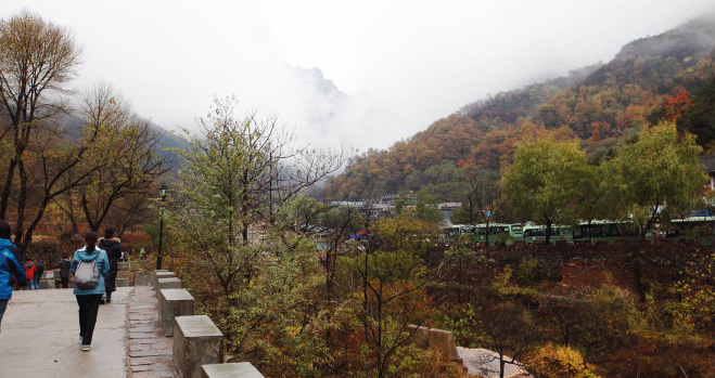 郭亮村在哪里，河南郭亮村风景区在哪里（河南省新乡市辉县沙窑乡郭亮村）