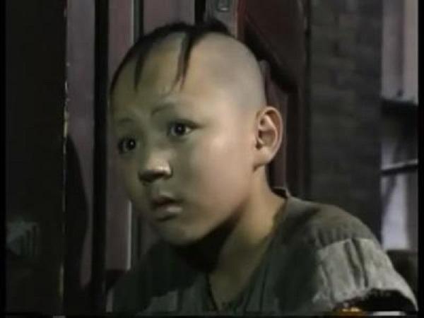 三毛扮演者，三毛扮演者多大（还记得《三毛流浪记》里的三毛吗）