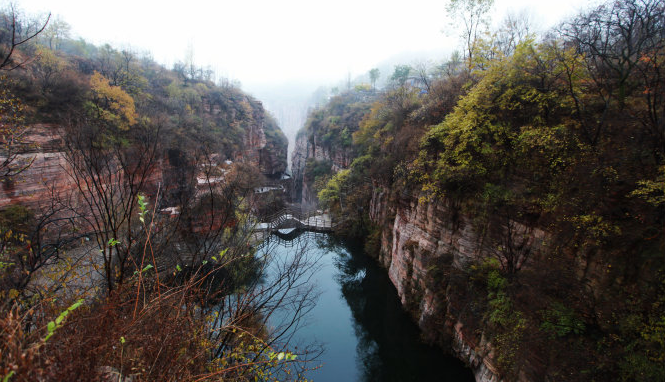 郭亮村在哪里，河南郭亮村风景区在哪里（河南省新乡市辉县沙窑乡郭亮村）