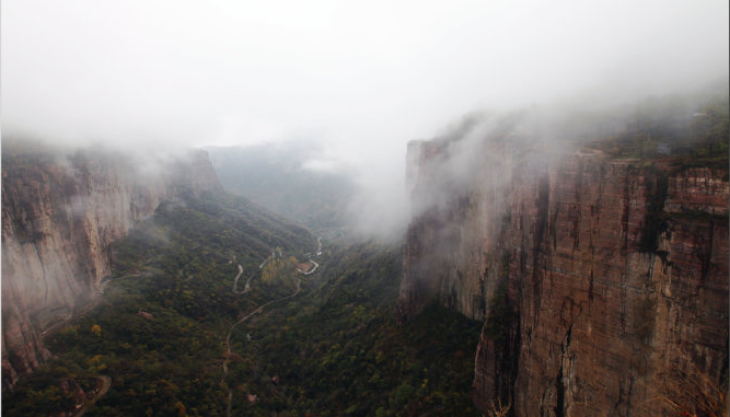郭亮村在哪里，河南郭亮村风景区在哪里（河南省新乡市辉县沙窑乡郭亮村）