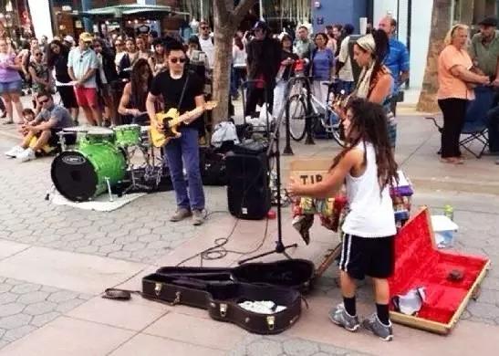 梁博他爸是谁，梁博父亲身份揭秘（梁博的经历就是一首动人的《灵魂歌手》）