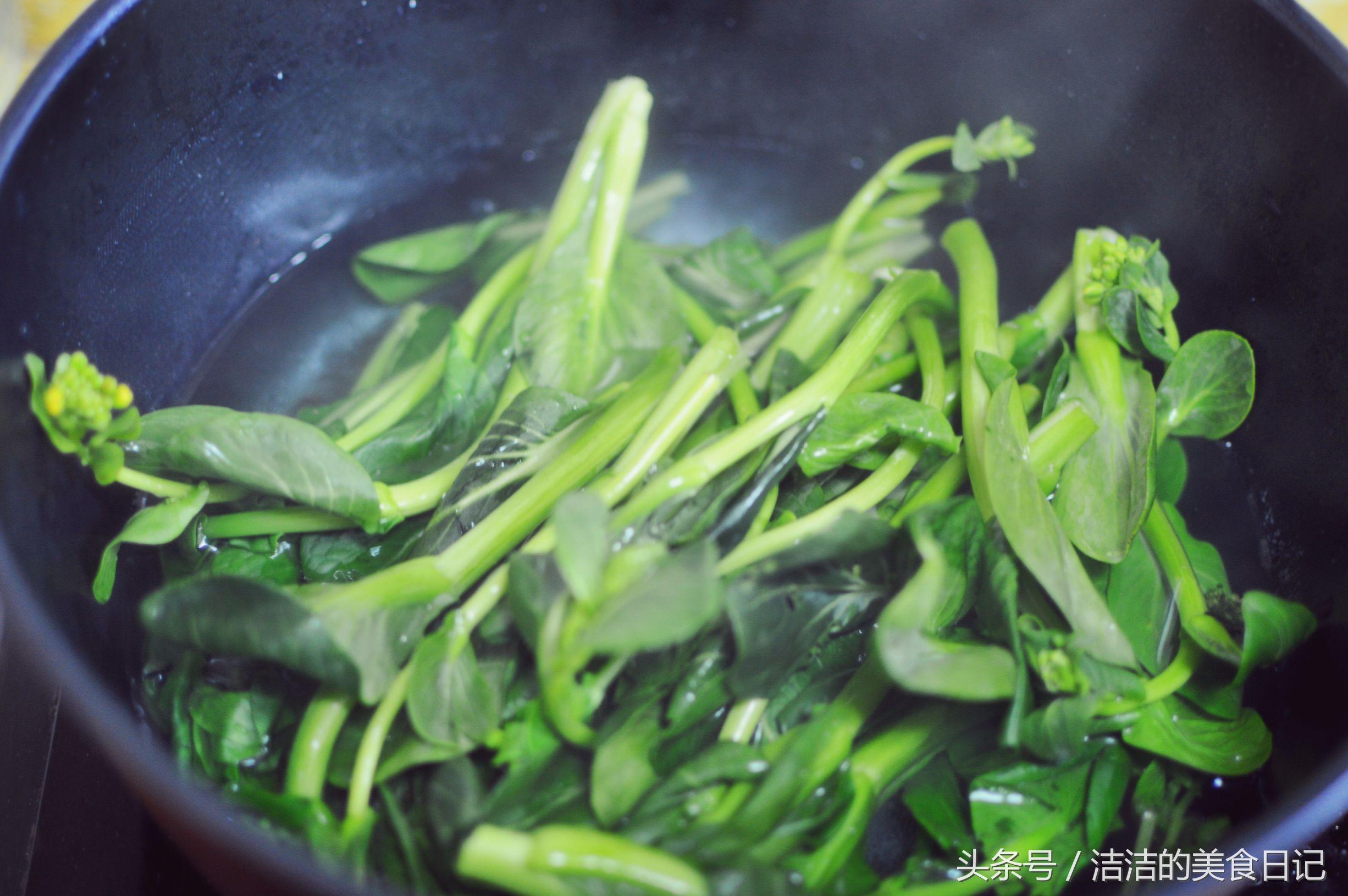 油菜苔怎么炒好吃，油菜苔怎么炒好吃视频（阳春三月一定要吃油菜苔）