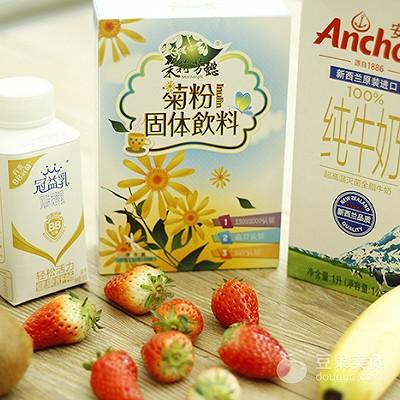 酸奶水果沙拉做法，水果酸奶沙拉怎么做（酸奶水果沙拉的做法）