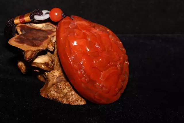 死色     偏执网名，死色     偏执微信昵称（文玩圈的猫腻——你吃“药”了吗）