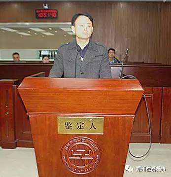 变色龙养殖许可证多少钱 变色龙人工养殖