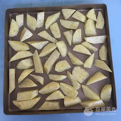 如何做孜然烤薯角，烤薯角怎么酥脆（烤孜然薯角的做法）