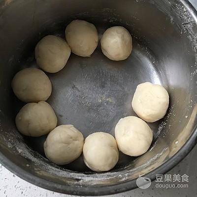鲜肉月饼的做法有哪些，新鲜肉月饼怎么做（鲜肉月饼的做法）
