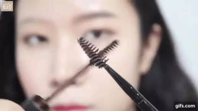 眉毛怎么能变浓密，怎么能让眉毛变浓密（3招儿让你画出浓密感眉毛）