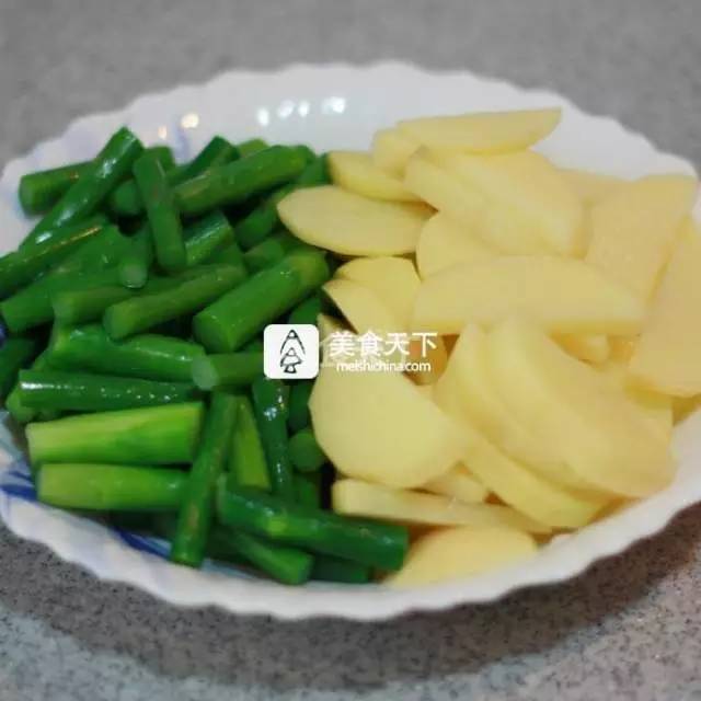 芦笋怎么做好吃法大全，芦笋怎么做的吃法（芦笋的60款中西式吃法）