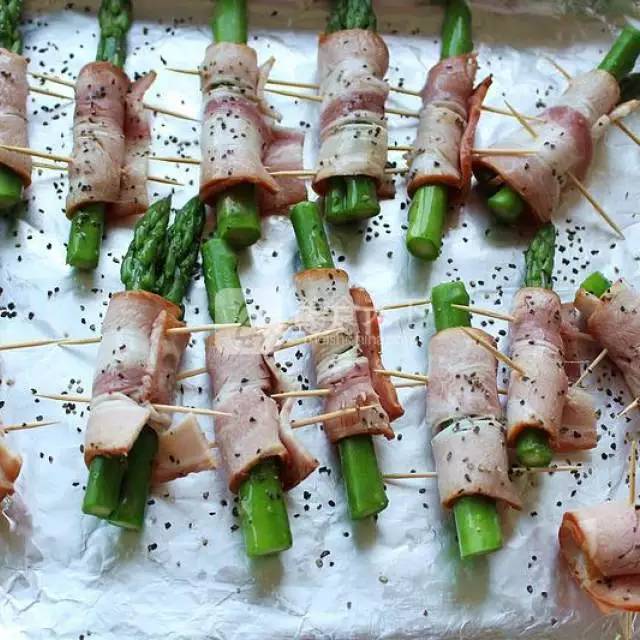 芦笋怎么做好吃法大全，芦笋怎么做的吃法（芦笋的60款中西式吃法）