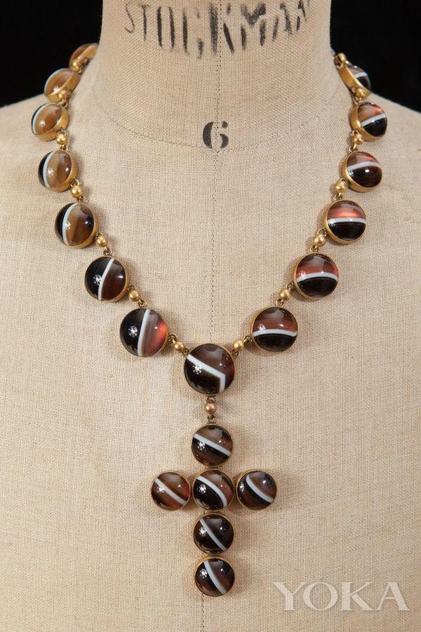 白玛瑙的寓意是什么，白玛瑙叫什么（玛瑙你这么能咋不上天呢）