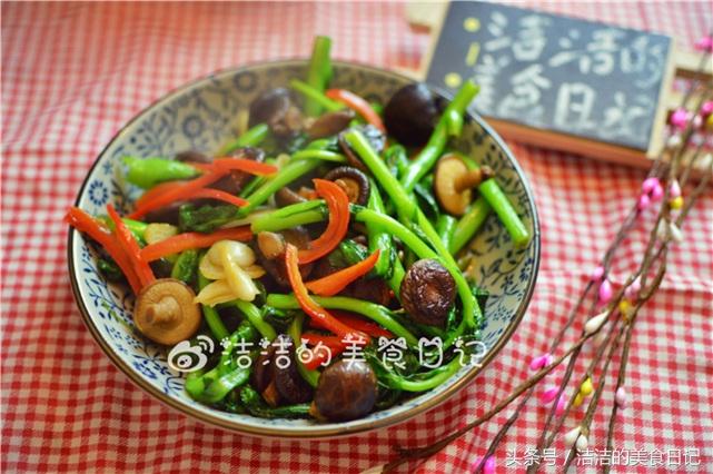 油菜苔怎么炒好吃，油菜苔怎么炒好吃视频（阳春三月一定要吃油菜苔）