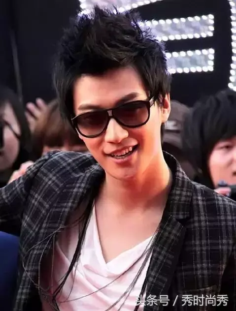 发蜡能带上飞机吗，发蜡可以带上飞机吗（经典飞机头怎么弄，简单三步）