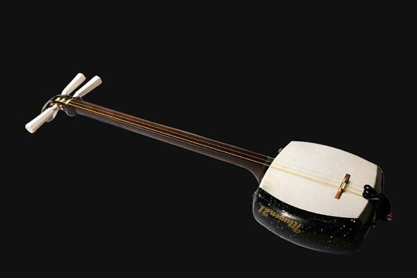 招财猫举左手和右手的区别是什么，招财猫举左手还是右手（招财猫举左手和举右手有啥区别）