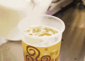 奶盖贡茶怎么喝，贡茶奶盖好喝吗（用一杯KISS奶盖茶）