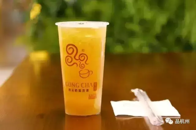 奶盖贡茶怎么喝，贡茶奶盖好喝吗（用一杯KISS奶盖茶）