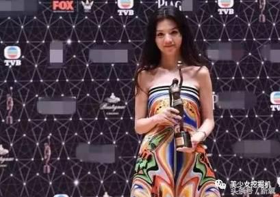 她叫张辛苑，微信头像，她叫张辛苑（除了张辛苑、晚晚、南笙）