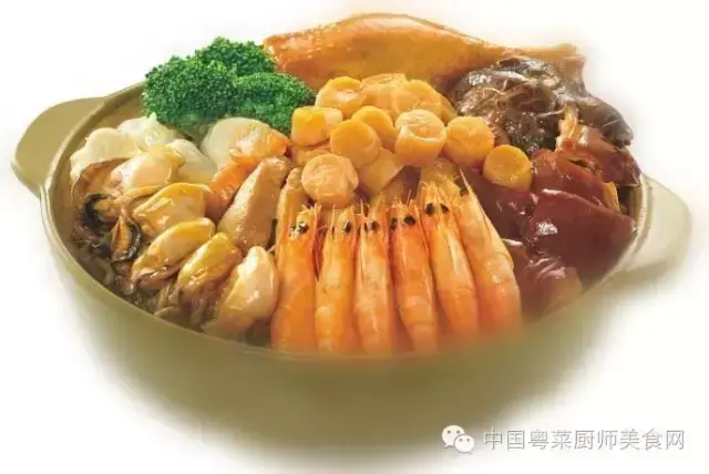 一品锅是把菜叠起来煮吗，一品锅是把菜叠起来煮吗图片（正宗广东粤菜大盆菜的做法）