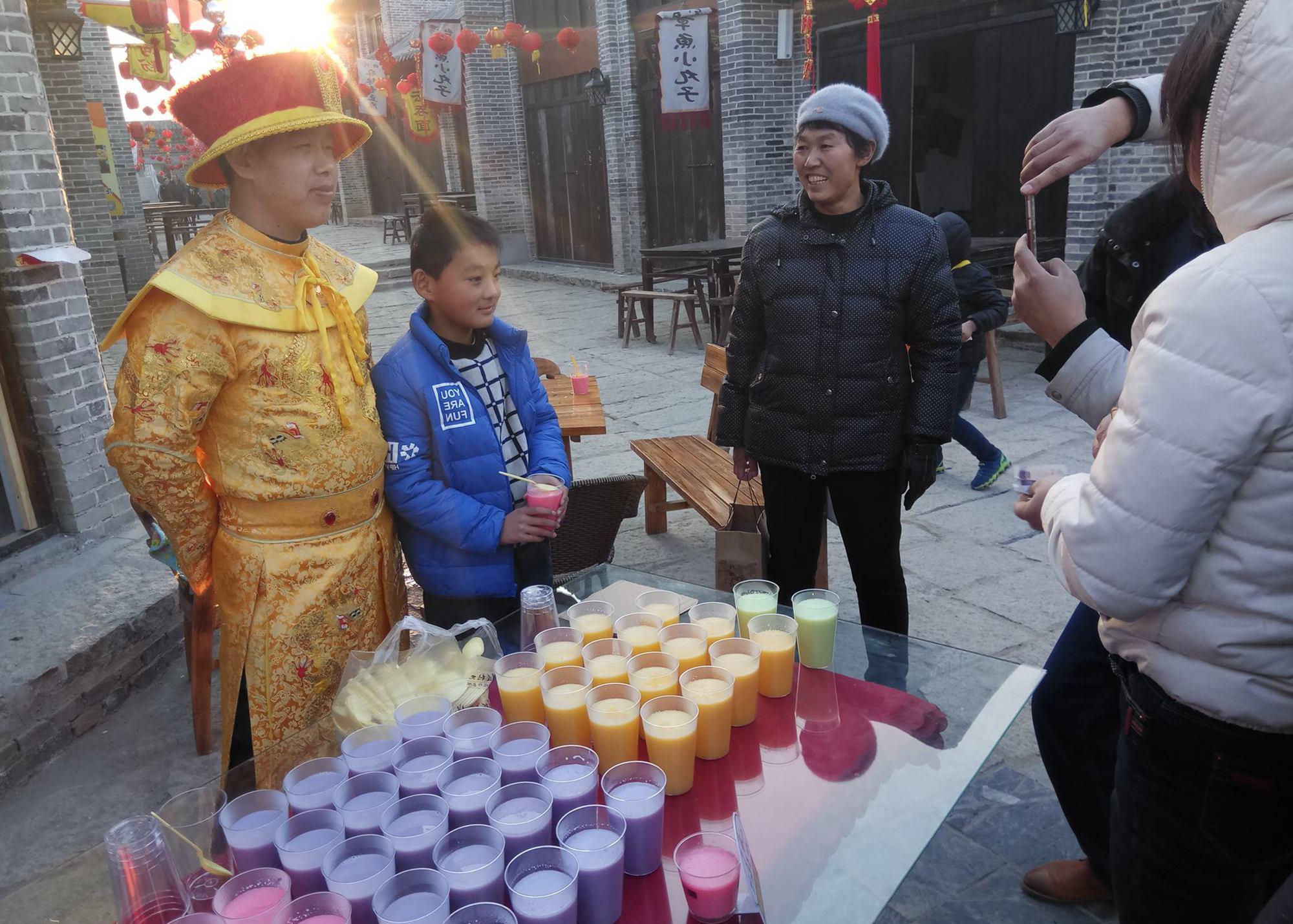 旅游景点做什么生意比较赚钱，七个适合景区的新奇项目