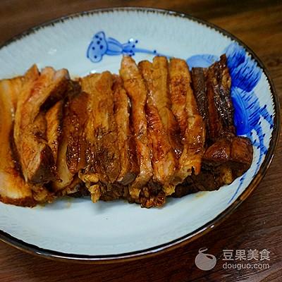 四川糖扣肉的做法，四川糖扣肉的做法 最正宗的做法（盐菜扣肉的做法）