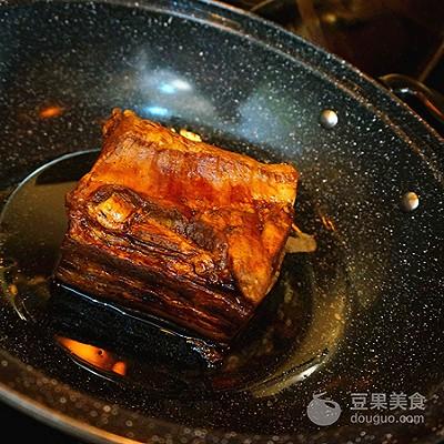 四川糖扣肉的做法，四川糖扣肉的做法 最正宗的做法（盐菜扣肉的做法）