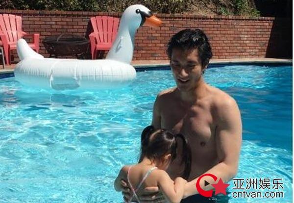 顶级厨师李靓现状，王力宏近期的绯闻（王力宏3岁女儿化身大厨萌翻网友）