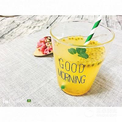 百香果蜂蜜怎么做，好喝的百香果蜂蜜水怎么做（百香果蜂蜜饮的做法）