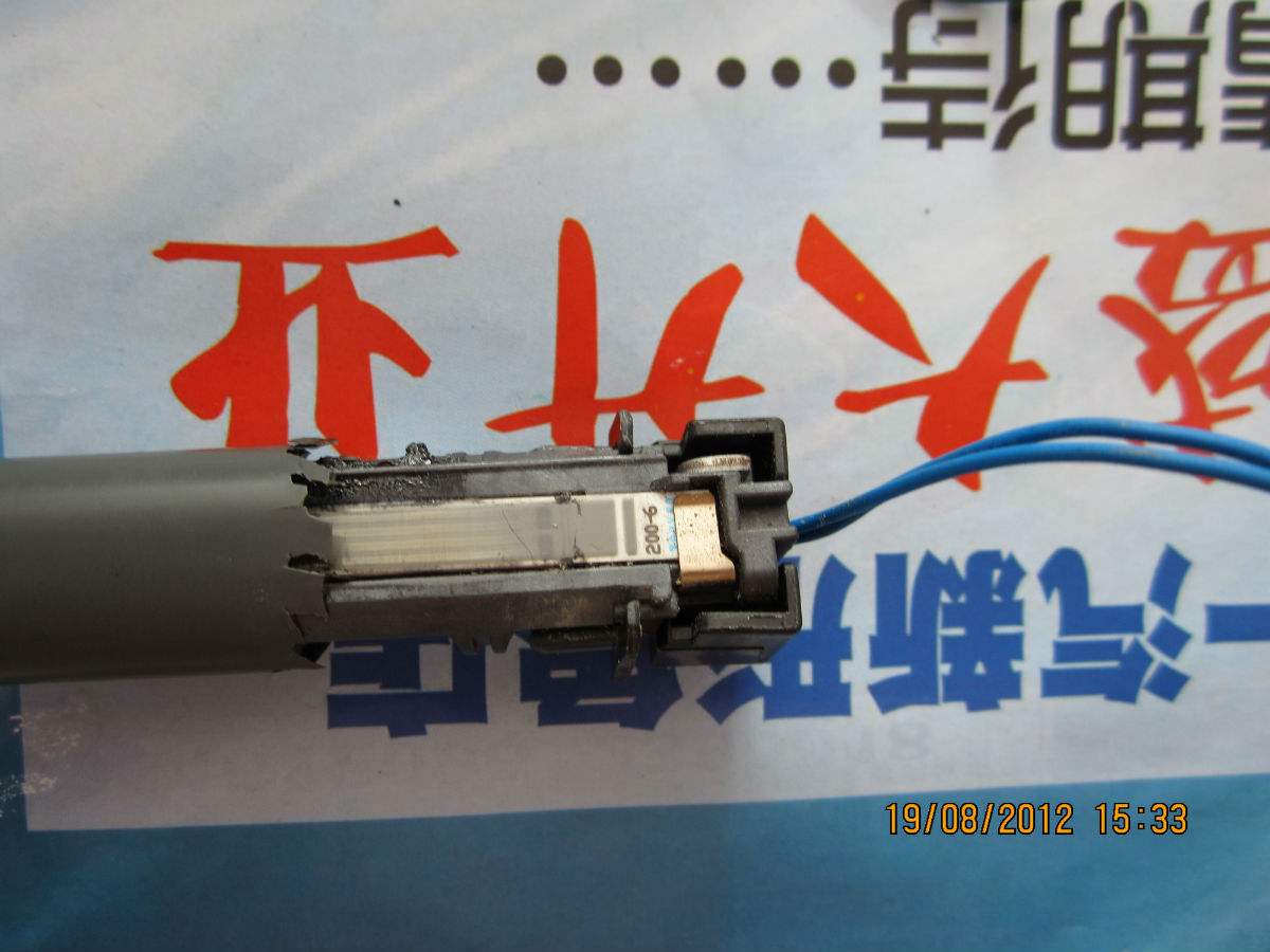 打印机打印出来有黑条，打印机打出来的纸有一道黑痕（激光打印机打印纸上有黑边）