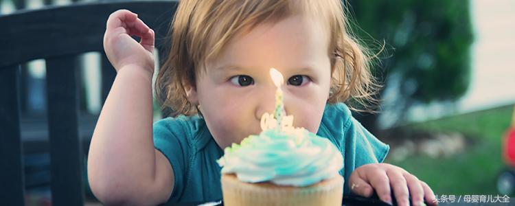 抓周锤子的寓意和象征，小孩金锁的寓意和象征（宝宝一周岁“抓周”）