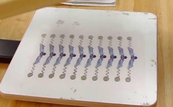 怎么自己在家做纹身贴，怎样在家里自制纹身贴（教你DIY智能纹身贴）