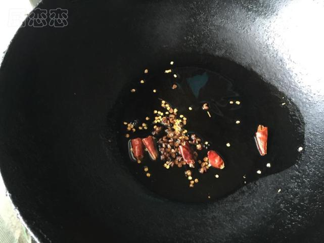 请问魔芋100克热量多少千卡，请问魔芋100克热量多少千卡呢（清新可口边吃边瘦）