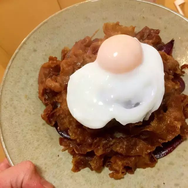 牛丼饭为什么念dong，牛丼饭为什么念dong don（还你一碗日式牛丼饭）
