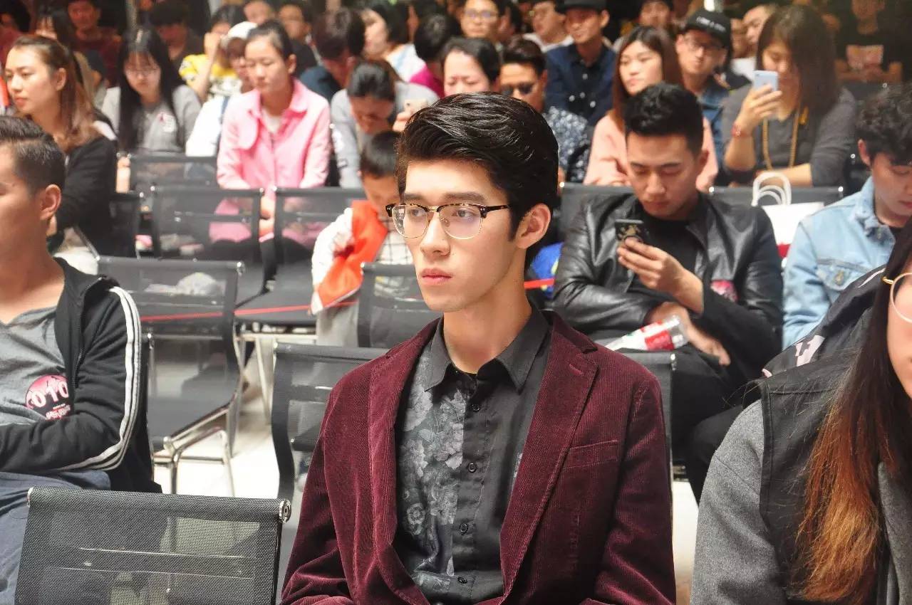 快乐男声杭州十强，求历届快乐女声、男声排名超级女声历届冠军（2017快乐男声杭州站三强出炉）