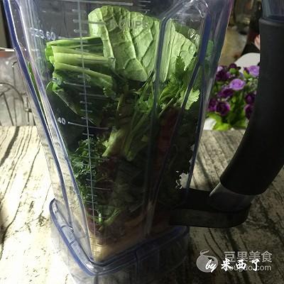 小苏打怎么祛斑，小苏打和白醋掺在一起会祛斑吗（祛斑淡斑养颜果蔬汁）