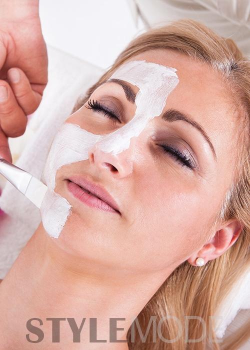 怎样自制美白面膜，怎样自制简单有效的美白面膜（10款自制面膜让你美炸天）