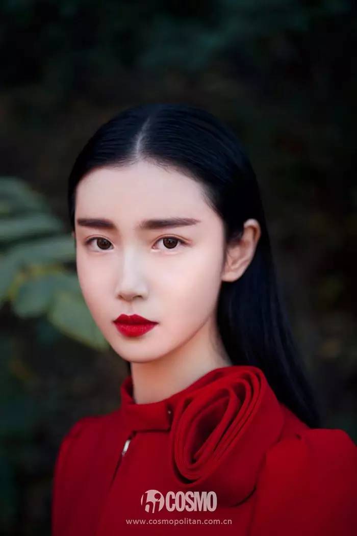 女神张辛苑，微信头像，女神张辛苑（网红五官完美凑一起咋就没明星好看呢）