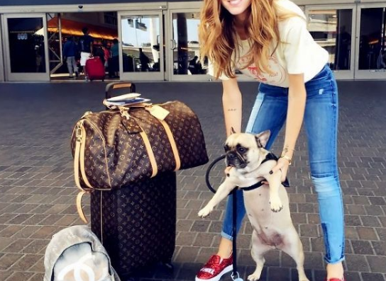 牛仔裤怎么洗不掉色最有效的方法，洗牛仔裤不掉色最有效的方法是什么（牛仔裤怎么洗不掉色不变形）