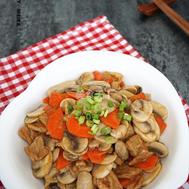 美食做法大全菜谱，美食大全菜谱做法（七种蘑菇最有营养吃法大公开）