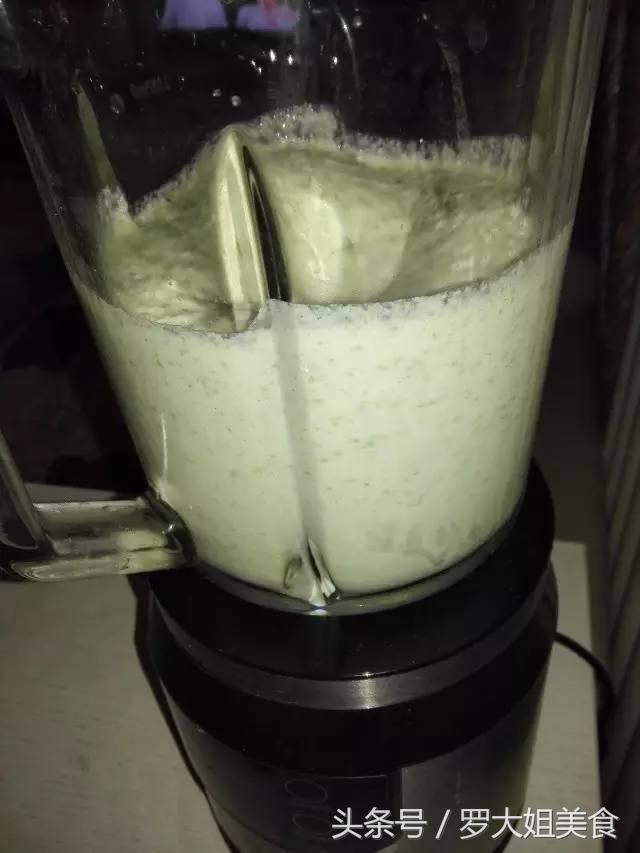 豆饼怎么做好吃，红薯土豆饼怎么做好吃（蒜香炒豆饼：湖北人过早必备）