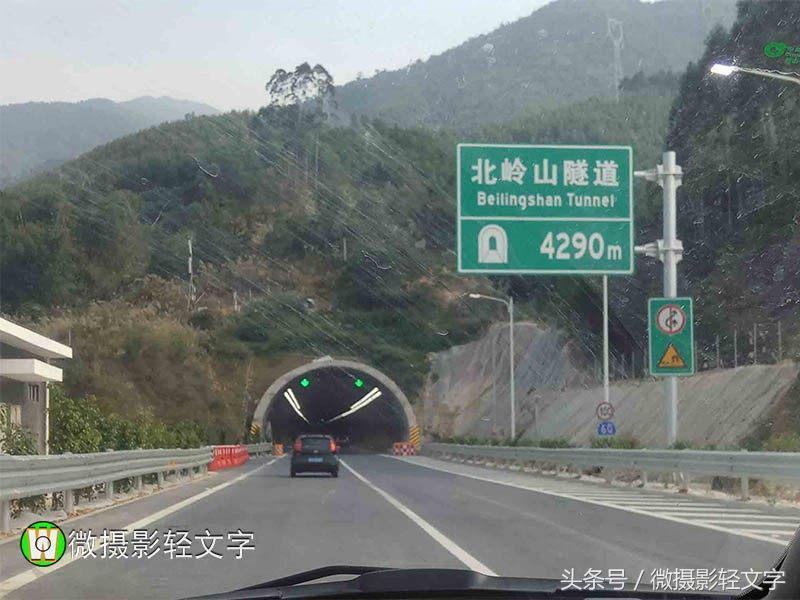 上香的示意图的解释，上香图解和图的解释（肇庆市德庆县龙母神庙上香祈福）