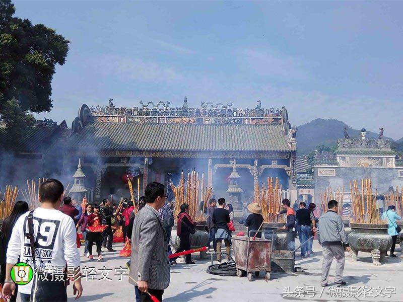 上香的示意图的解释，上香图解和图的解释（肇庆市德庆县龙母神庙上香祈福）