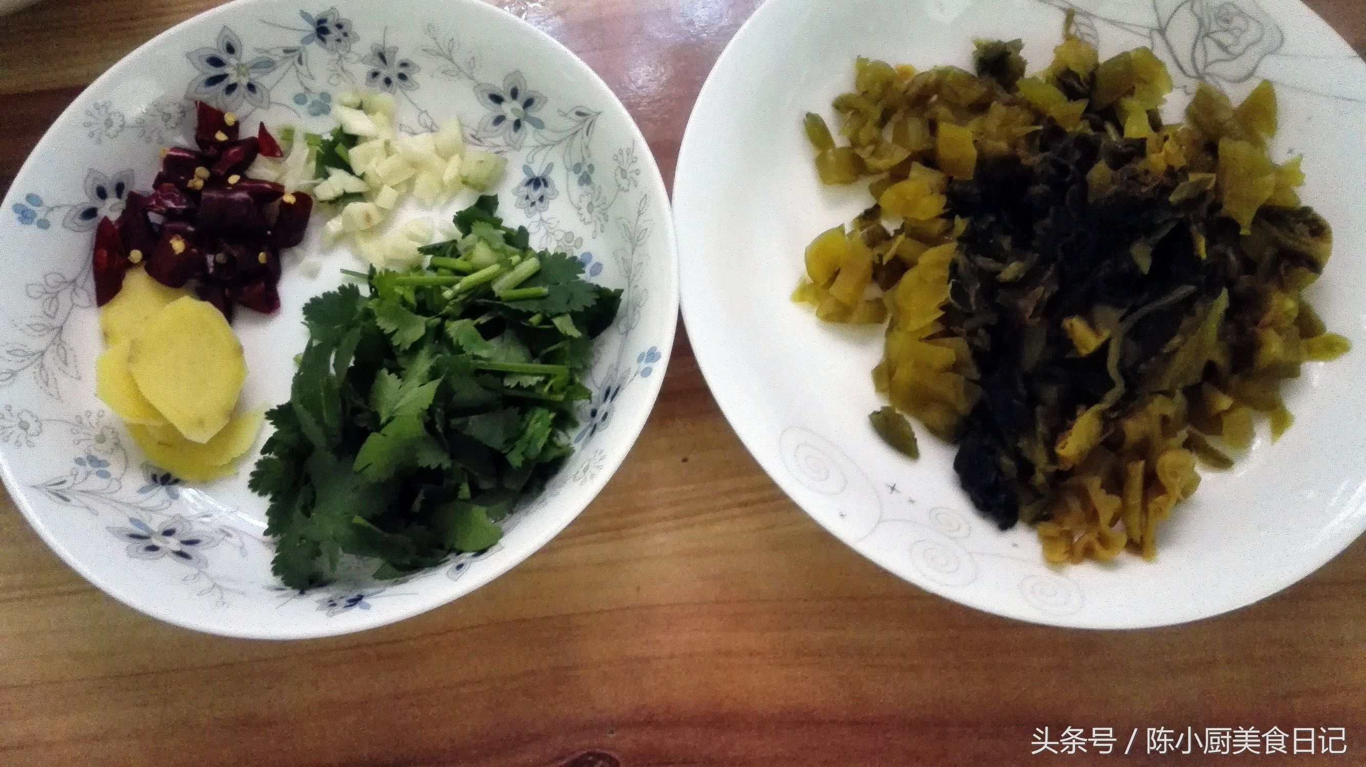 黑鱼身上的粘液怎么去除，黑鱼身上粘液怎么去掉（有它你就能吃两大碗米饭了！）