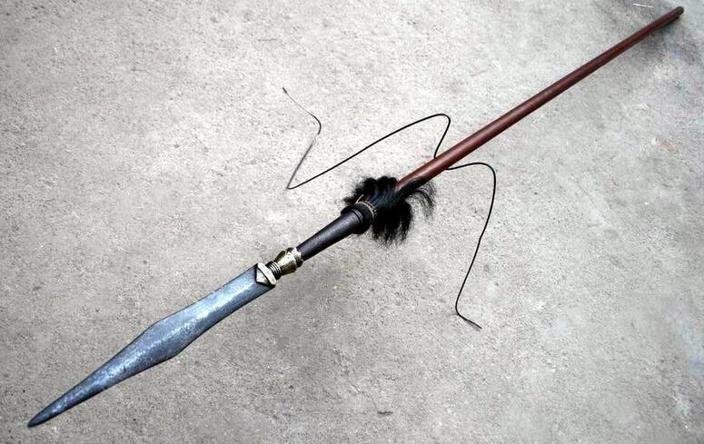 中国古代十大名枪，中国古代十大名枪岳飞的岳飞的枪（霸王枪金光闪闪沥泉枪岳飞掌中宝枪）