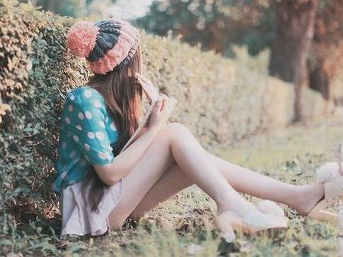 伤感空间说明，伤感空间说明图片（精选10句qq空间最伤感的图片说说句子）