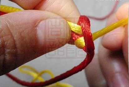 金刚结编法图解最简单，金刚结编法图解（金刚结编手链的步骤简单）