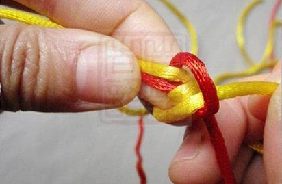 金刚结编法图解最简单，金刚结编法图解（金刚结编手链的步骤简单）