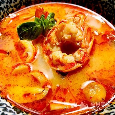 泰国冬阴功汤的做法，泰国冬阴功汤的做法鸡爪（泰式冬阴功汤的做法）