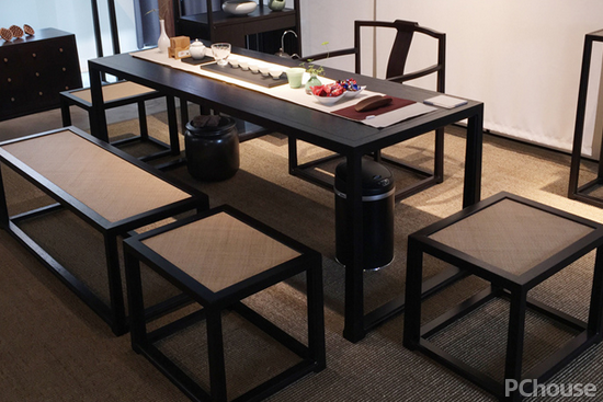 榉木家具的优缺点，橡木与榉木家具的优缺点（榉木家具的优缺点介绍）