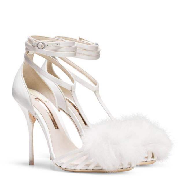 caucedo,caucedo是哪个国家的(水晶鞋的故事)